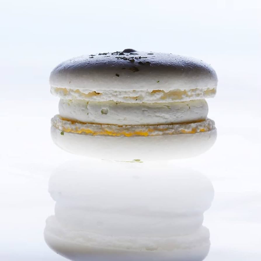 Amazon.co.jp: 【 マカロン ゴルゴンゾーラ LUXE MACARON